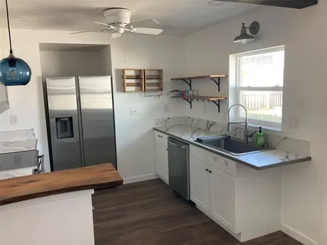 1403 E Alfred Street Tavares FL 32778
