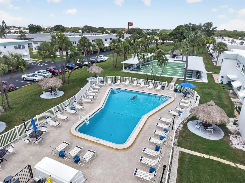 5357 81st Street N St Petersburg FL 33709