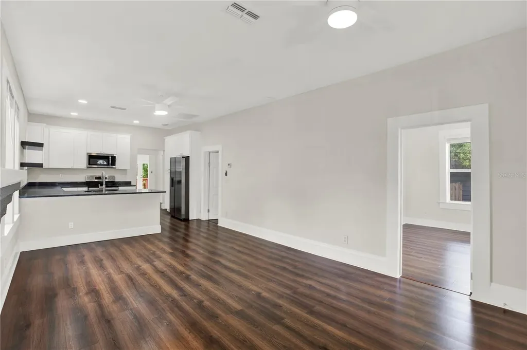 112 E Emily Street Tampa FL 33603