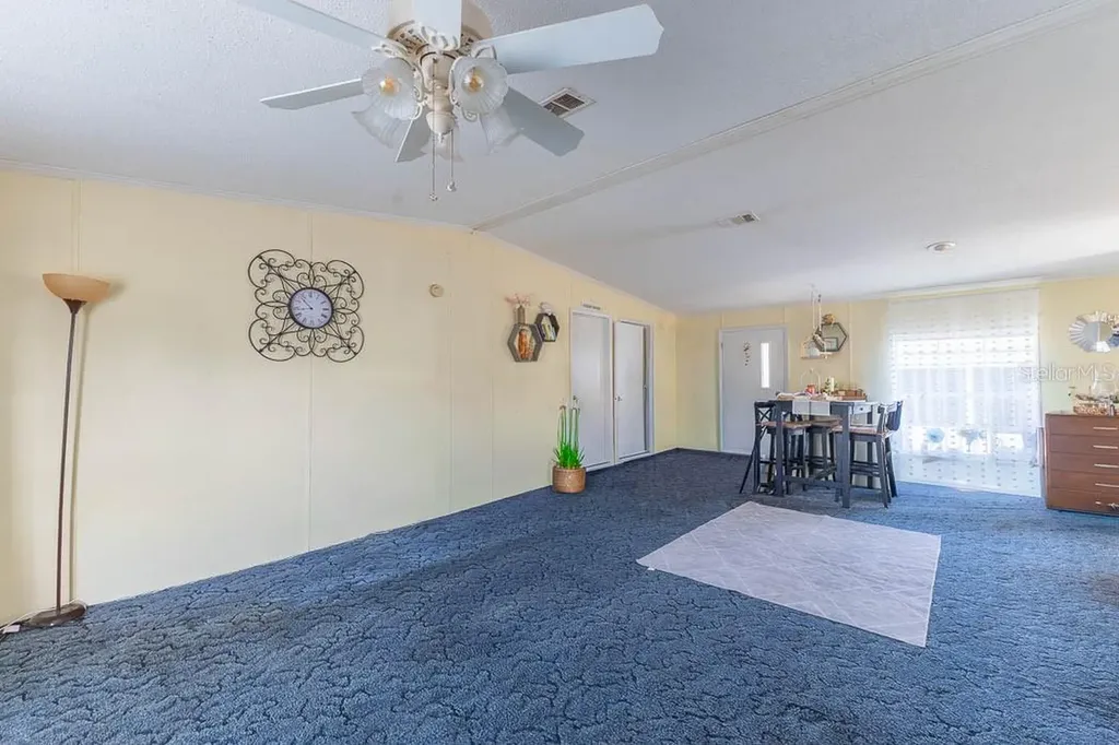 125 Pine Tree Drive Debary FL 32713