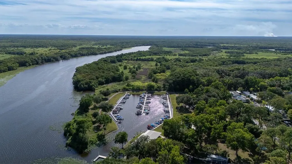 125 Pine Tree Drive Debary FL 32713