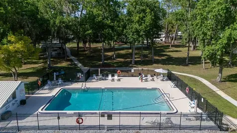 125 Pine Tree Drive Debary FL 32713