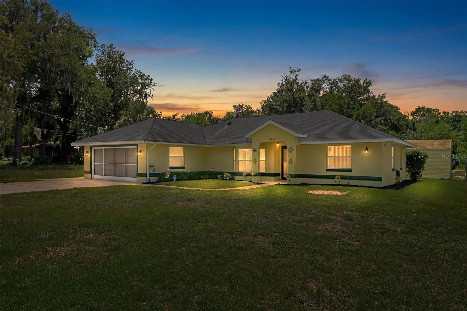 2472 Cr 447 Lake Panasoffkee FL 33538