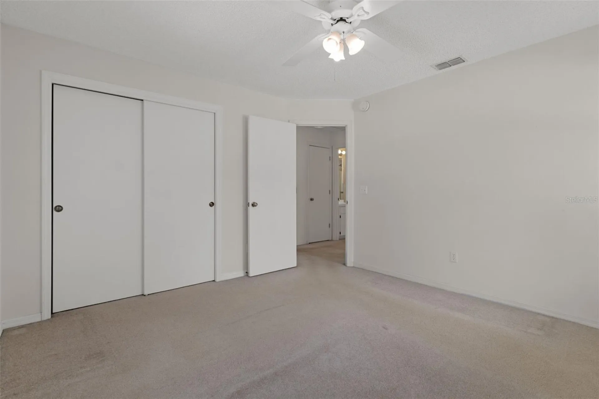 2472 Cr 447 Lake Panasoffkee FL 33538