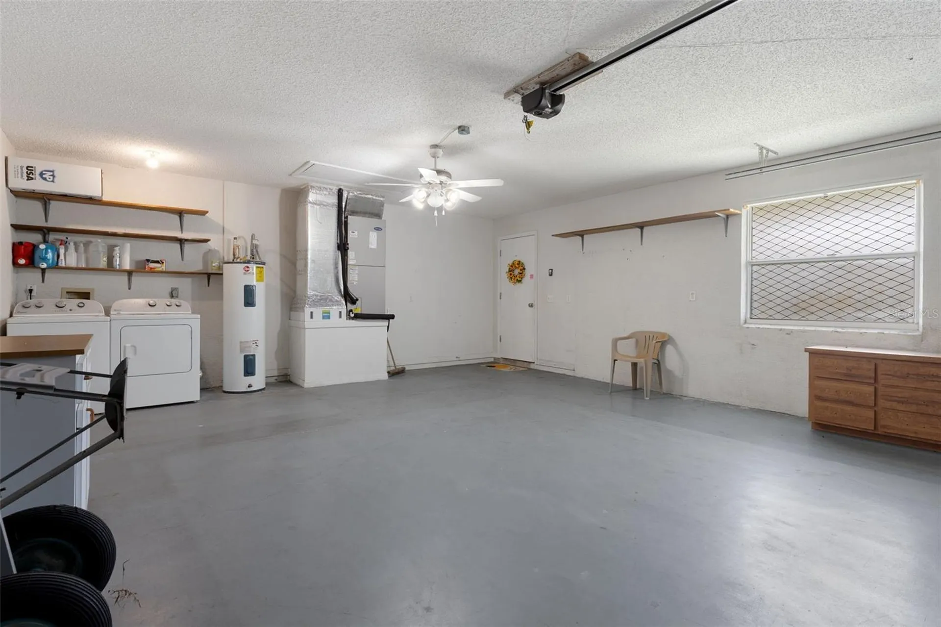 2472 Cr 447 Lake Panasoffkee FL 33538