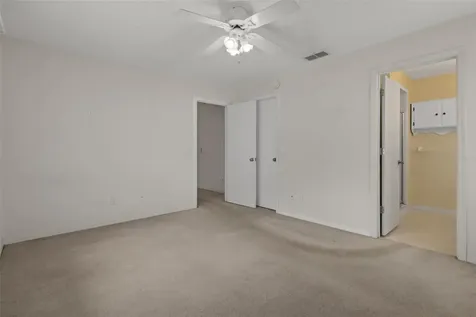 2472 Cr 447 Lake Panasoffkee FL 33538