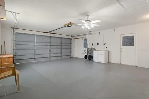 2472 Cr 447 Lake Panasoffkee FL 33538