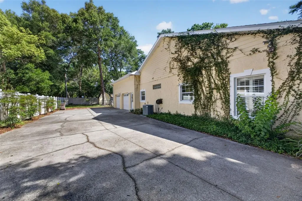 26243 Troon Avenue Mount Plymouth FL 32776