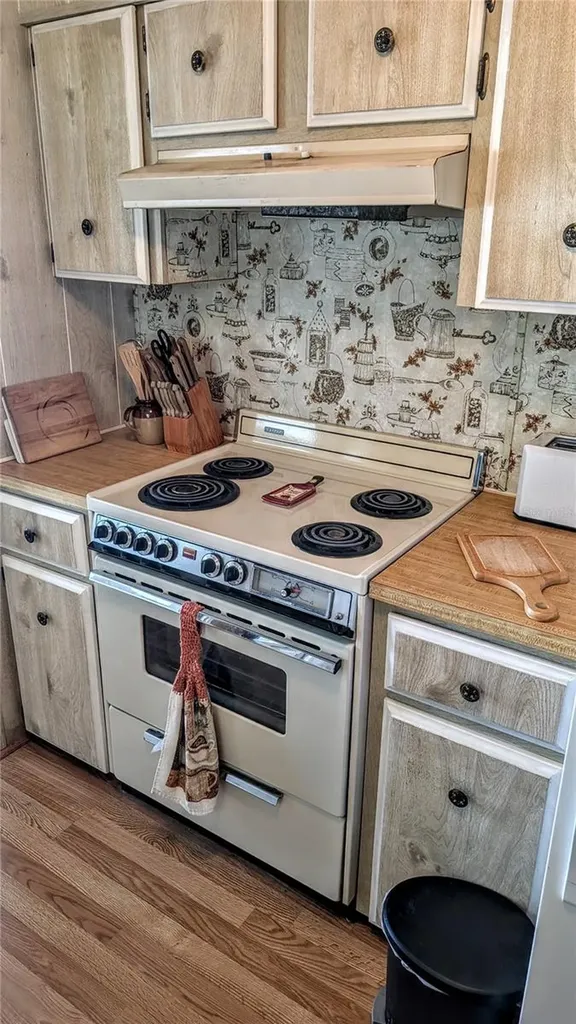 39820 Us Highway 19 N Tarpon Springs FL 34689