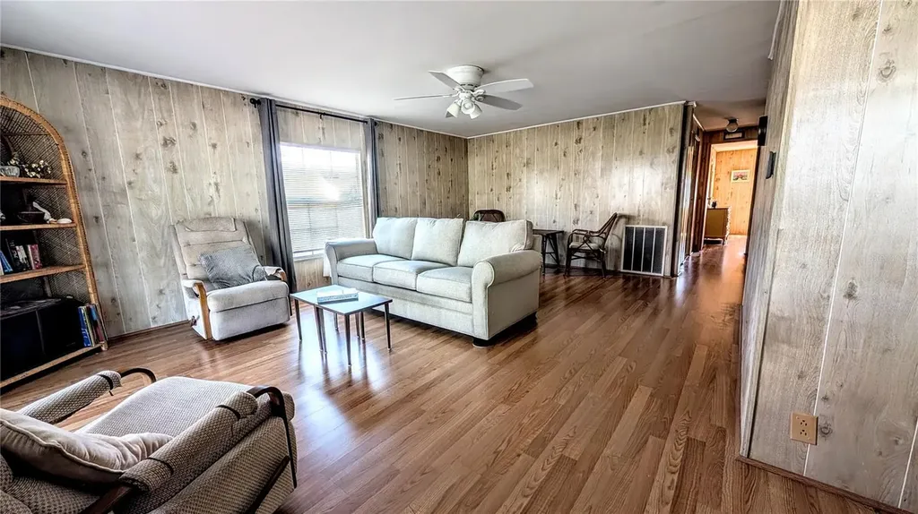 39820 Us Highway 19 N Tarpon Springs FL 34689
