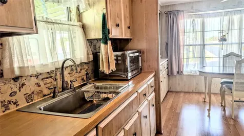 39820 Us Highway 19 N Tarpon Springs FL 34689