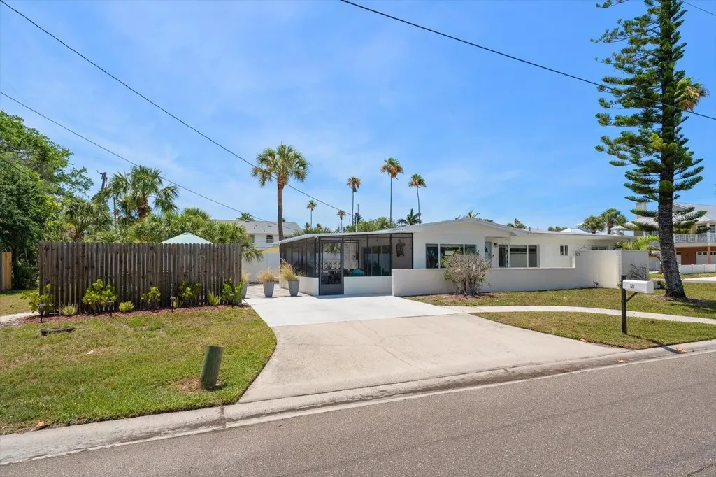 127 11th Avenue Indian Rocks Beach FL 33785
