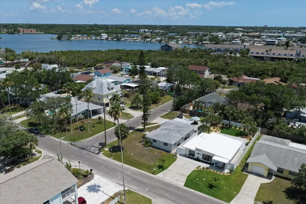 127 11th Avenue Indian Rocks Beach FL 33785