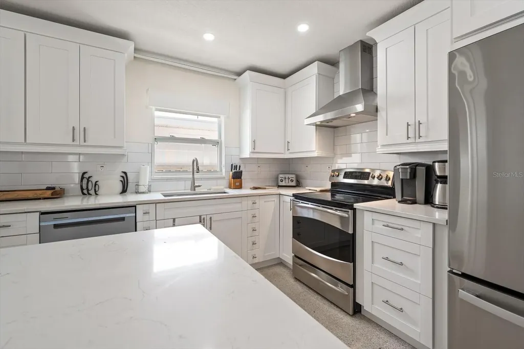 127 11th Avenue Indian Rocks Beach FL 33785