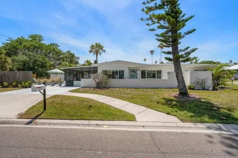 127 11th Avenue Indian Rocks Beach FL 33785