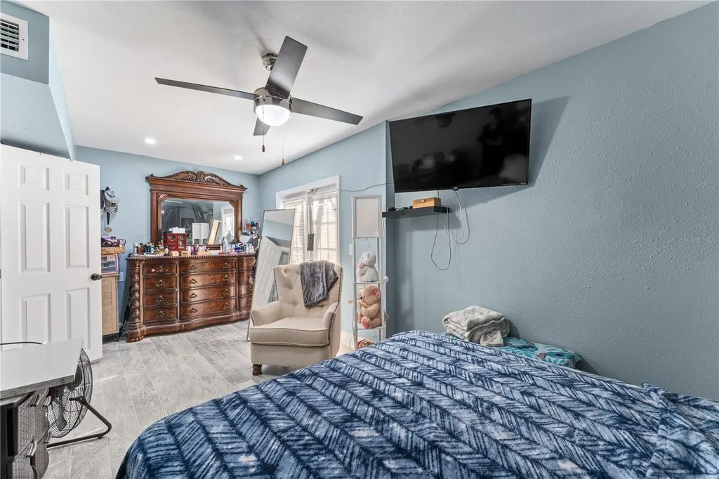 6205 65th Street N Pinellas Park FL 33781