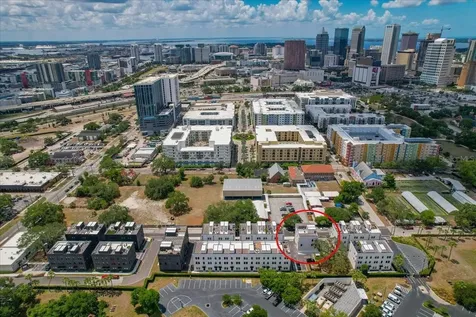 1218 E Kay Street Tampa FL 33602