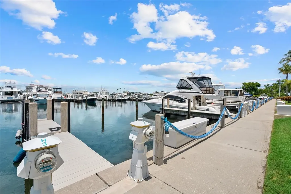 2600 Harbourside Drive Longboat Key FL 34228