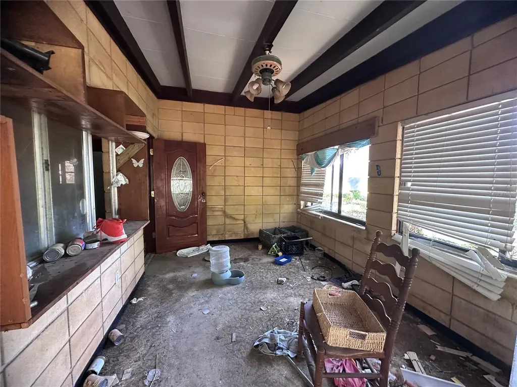 9315 E Treasure Island Avenue Leesburg FL 34788