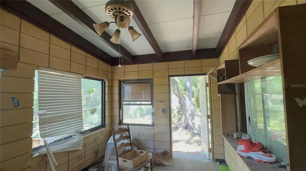 9315 E Treasure Island Avenue Leesburg FL 34788