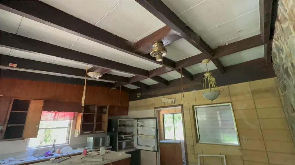 9315 E Treasure Island Avenue Leesburg FL 34788
