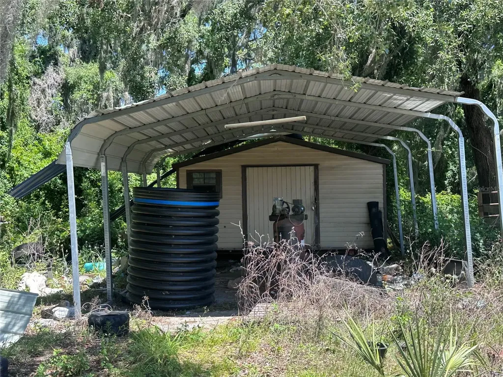 9315 E Treasure Island Avenue Leesburg FL 34788