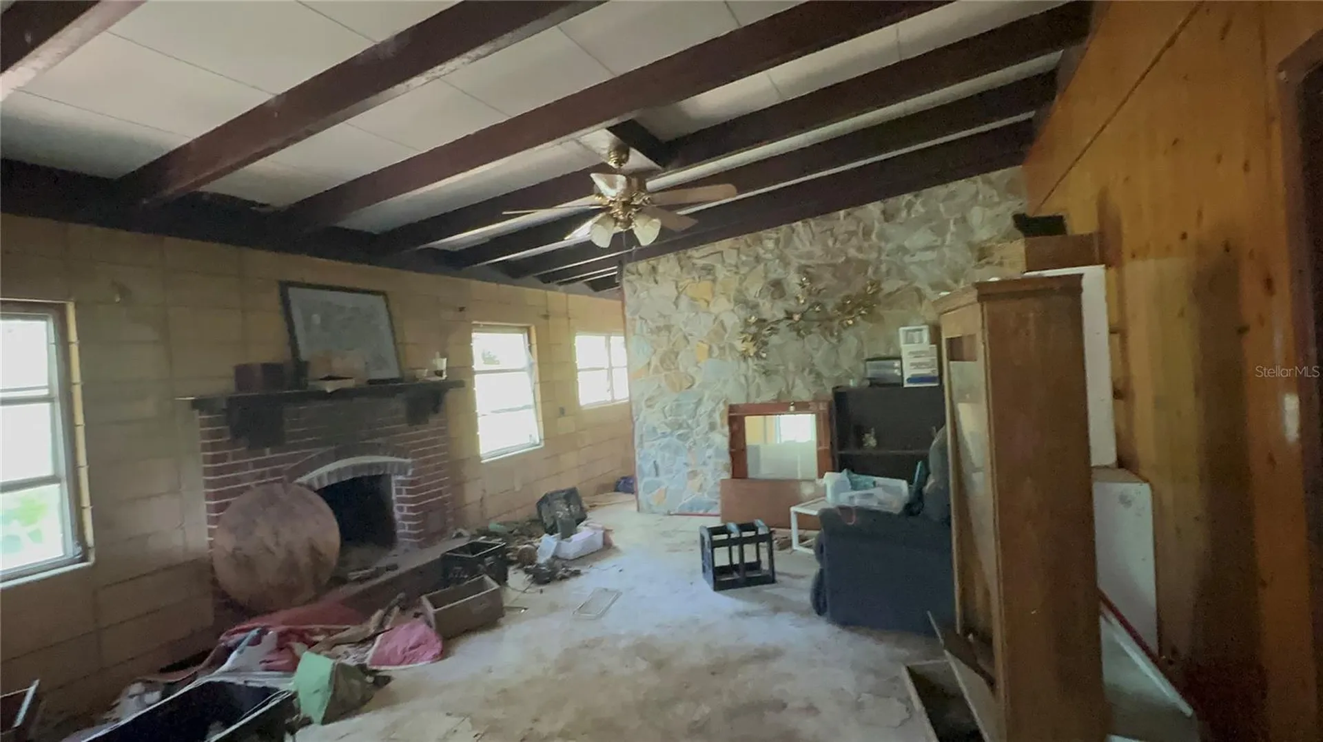 9315 E Treasure Island Avenue Leesburg FL 34788