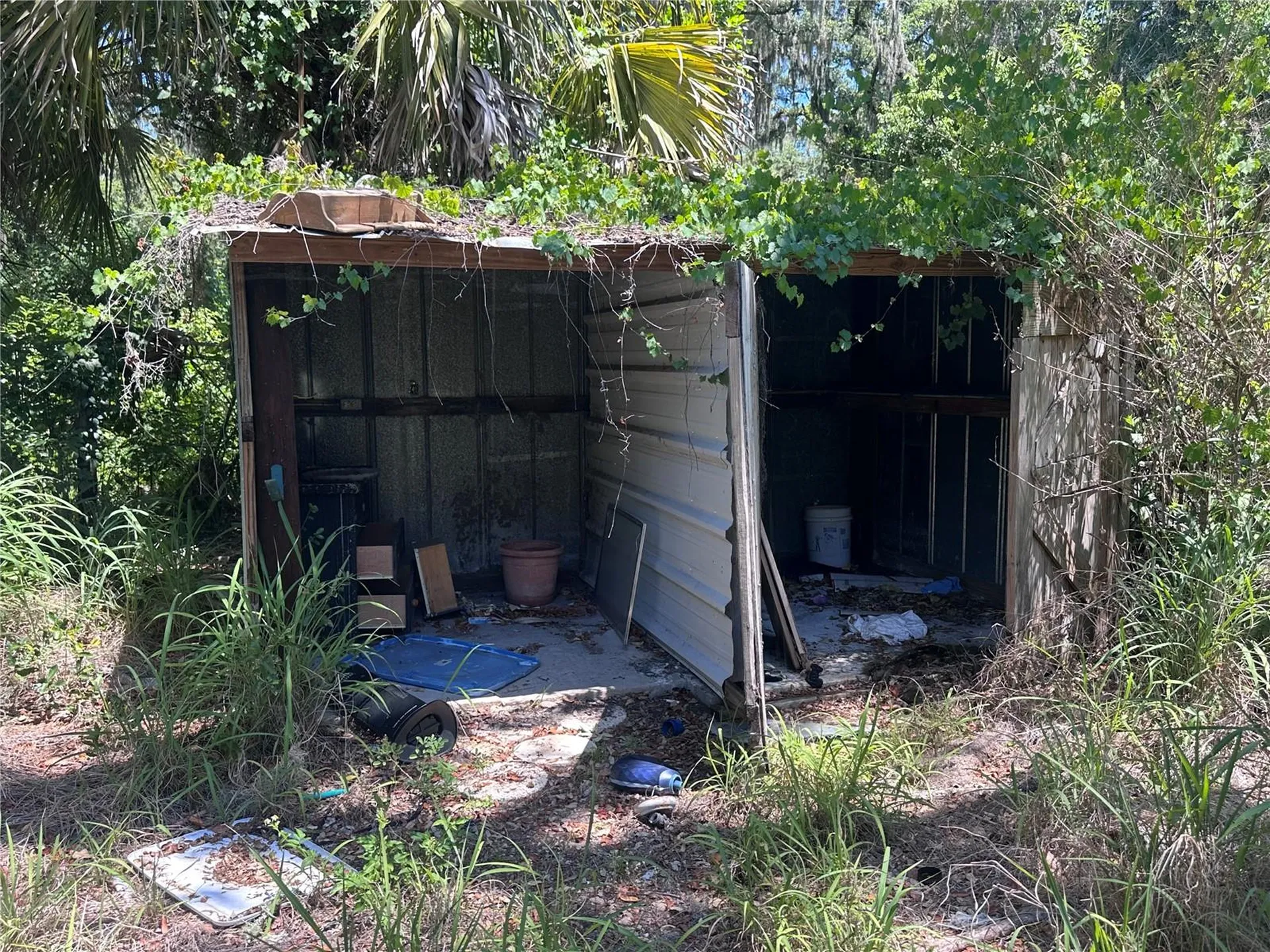 9315 E Treasure Island Avenue Leesburg FL 34788