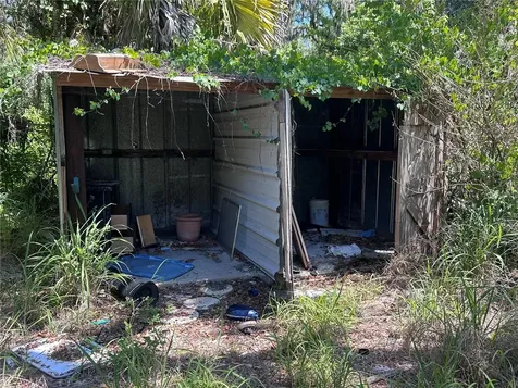 9315 E Treasure Island Avenue Leesburg FL 34788