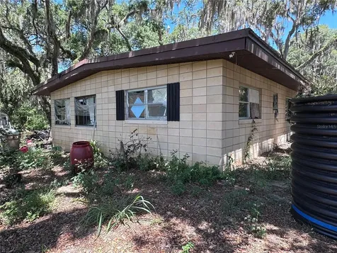 9315 E Treasure Island Avenue Leesburg FL 34788