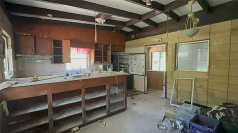 9315 E Treasure Island Avenue Leesburg FL 34788