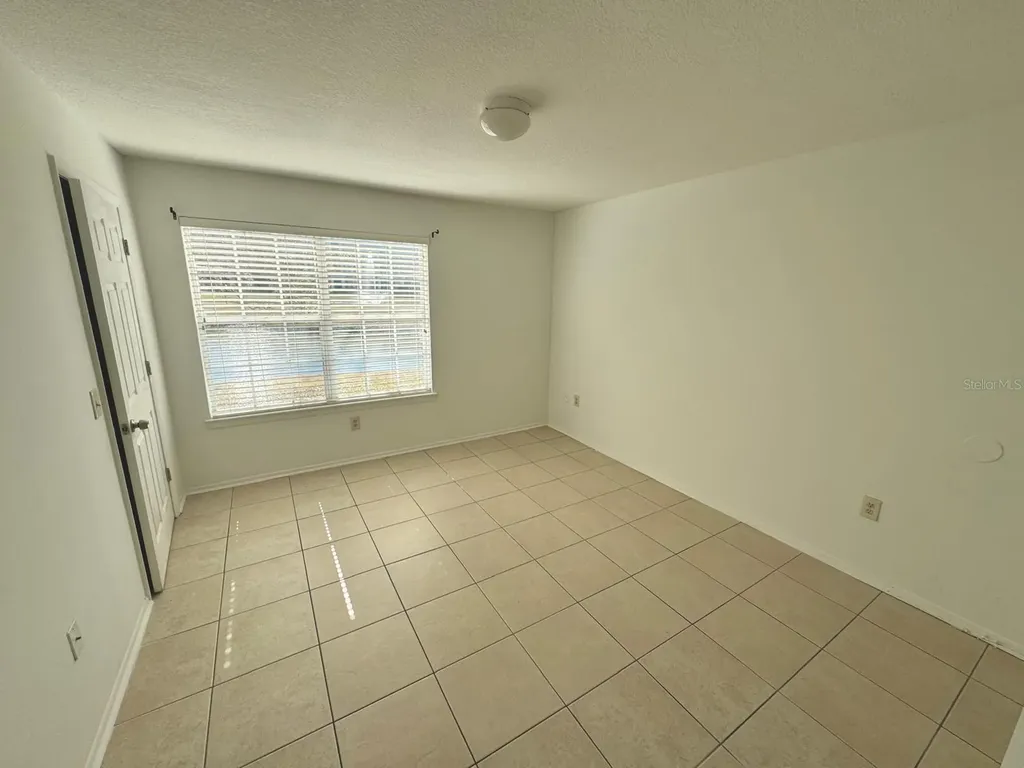 1222 Bermuda Lakes Lane Kissimmee FL 34741