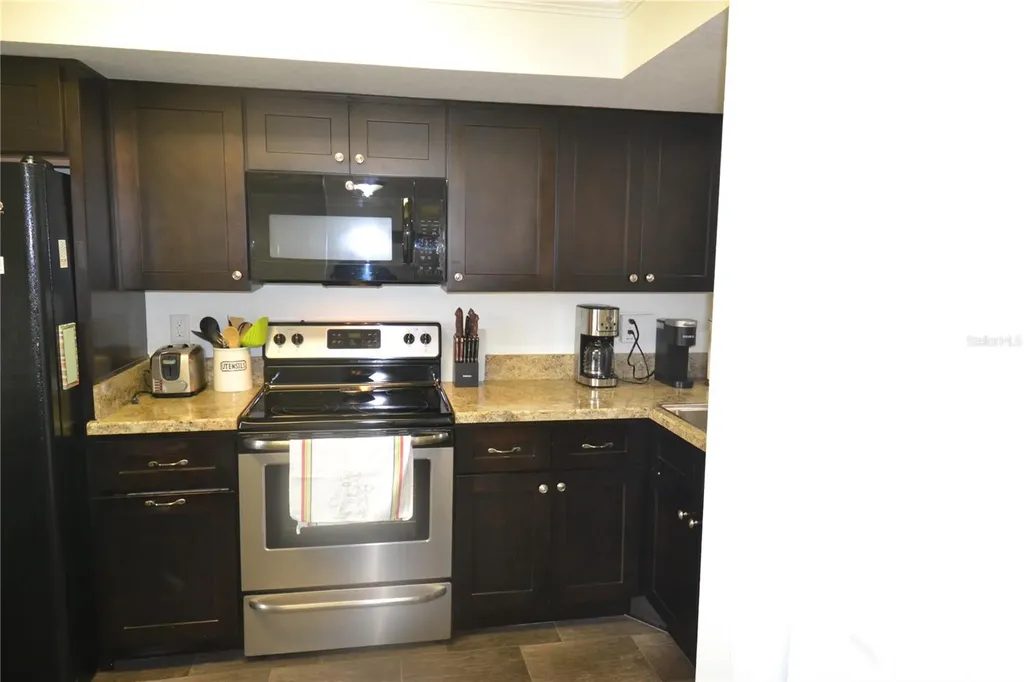 161 Lakeside Drive Oldsmar FL 34677