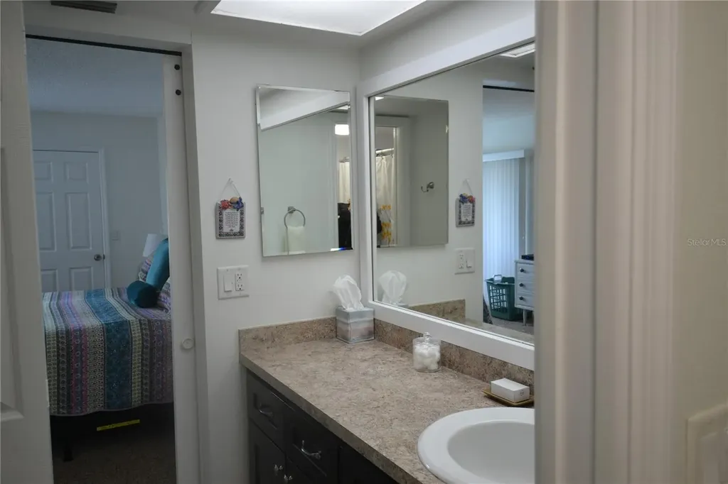 161 Lakeside Drive Oldsmar FL 34677