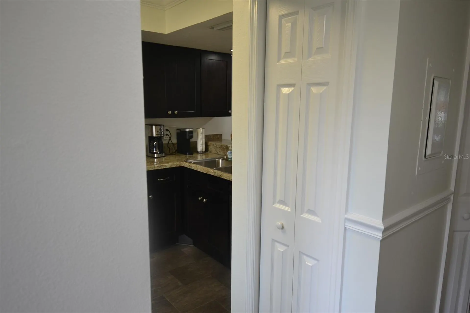 161 Lakeside Drive Oldsmar FL 34677
