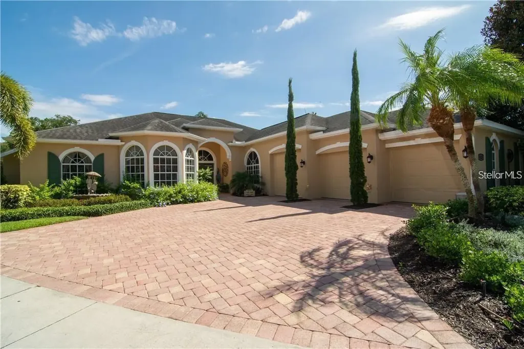 5125 Magnolia Pond Drive Sarasota FL 34233