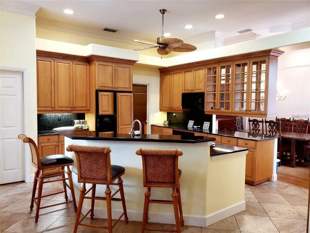 5125 Magnolia Pond Drive Sarasota FL 34233
