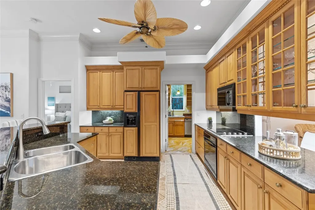 5125 Magnolia Pond Drive Sarasota FL 34233