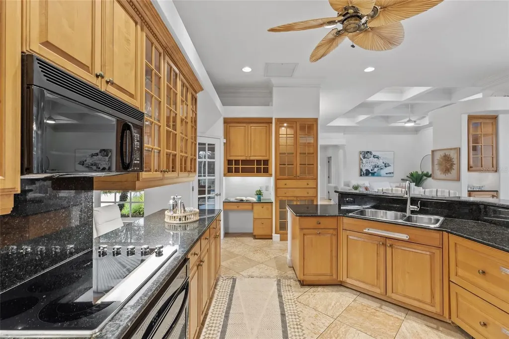 5125 Magnolia Pond Drive Sarasota FL 34233