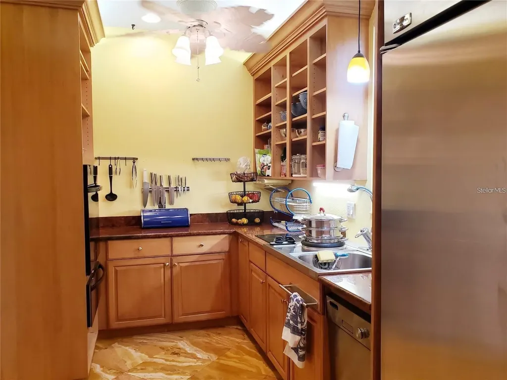 5125 Magnolia Pond Drive Sarasota FL 34233