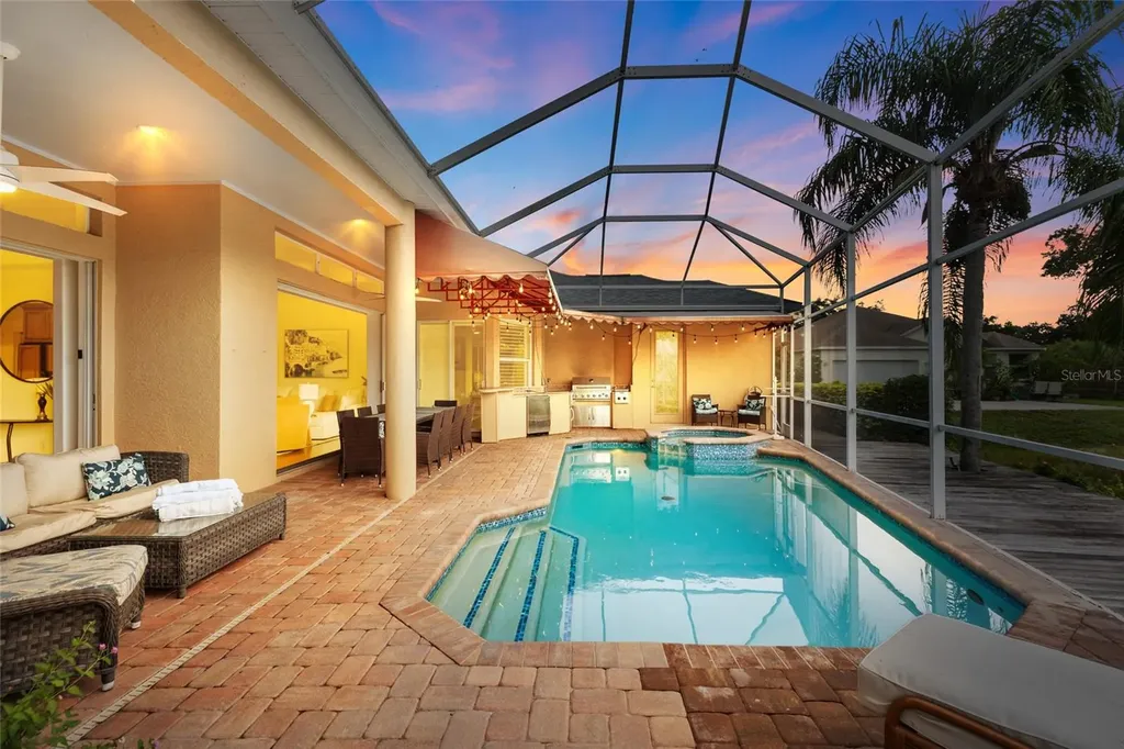 5125 Magnolia Pond Drive Sarasota FL 34233