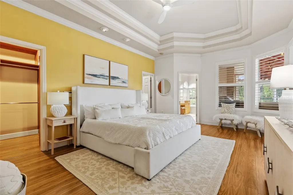 5125 Magnolia Pond Drive Sarasota FL 34233