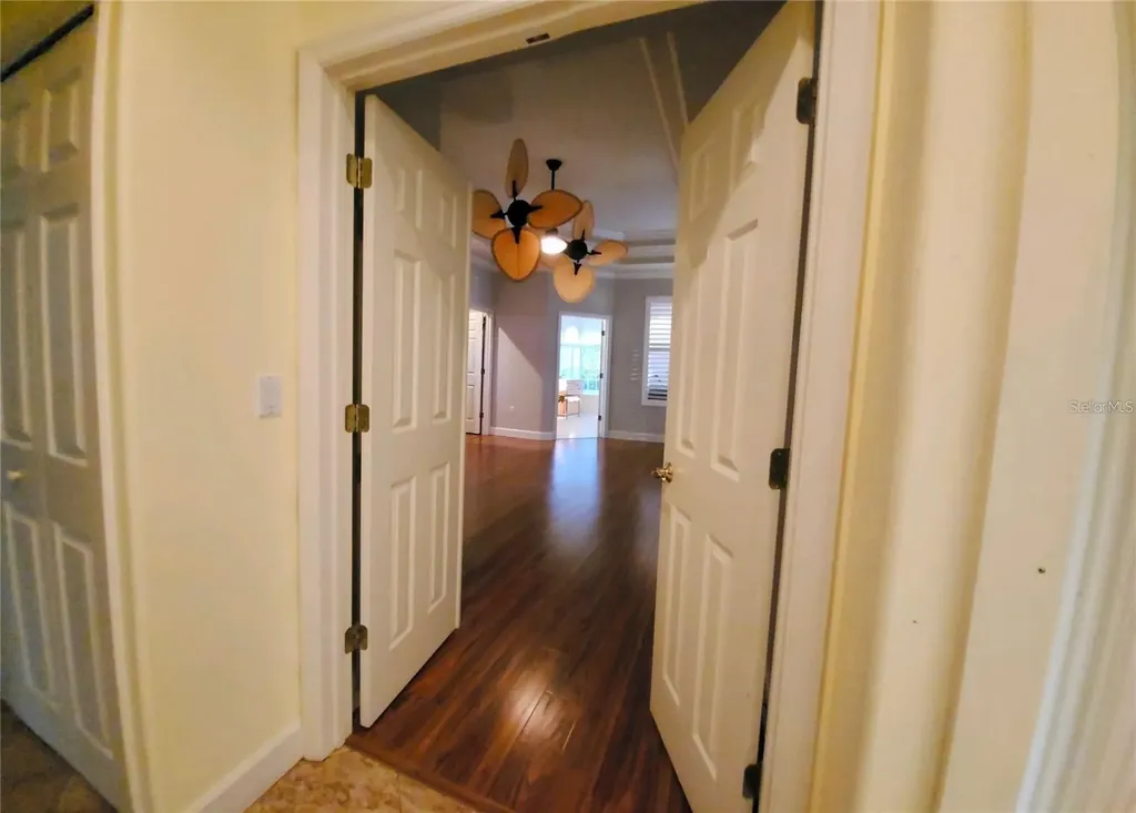 5125 Magnolia Pond Drive Sarasota FL 34233