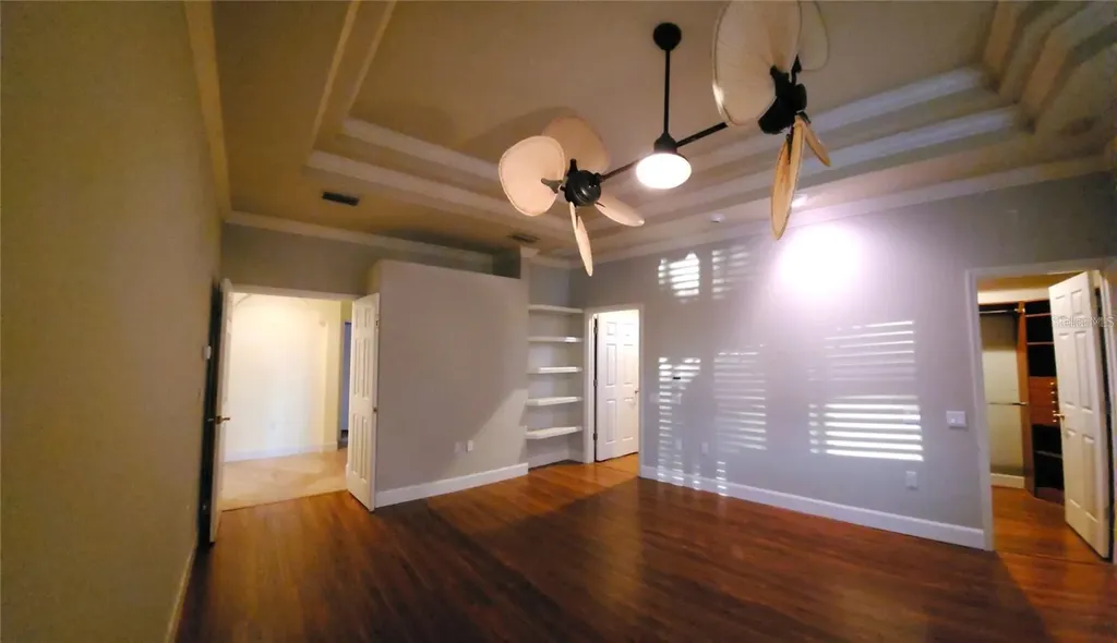 5125 Magnolia Pond Drive Sarasota FL 34233