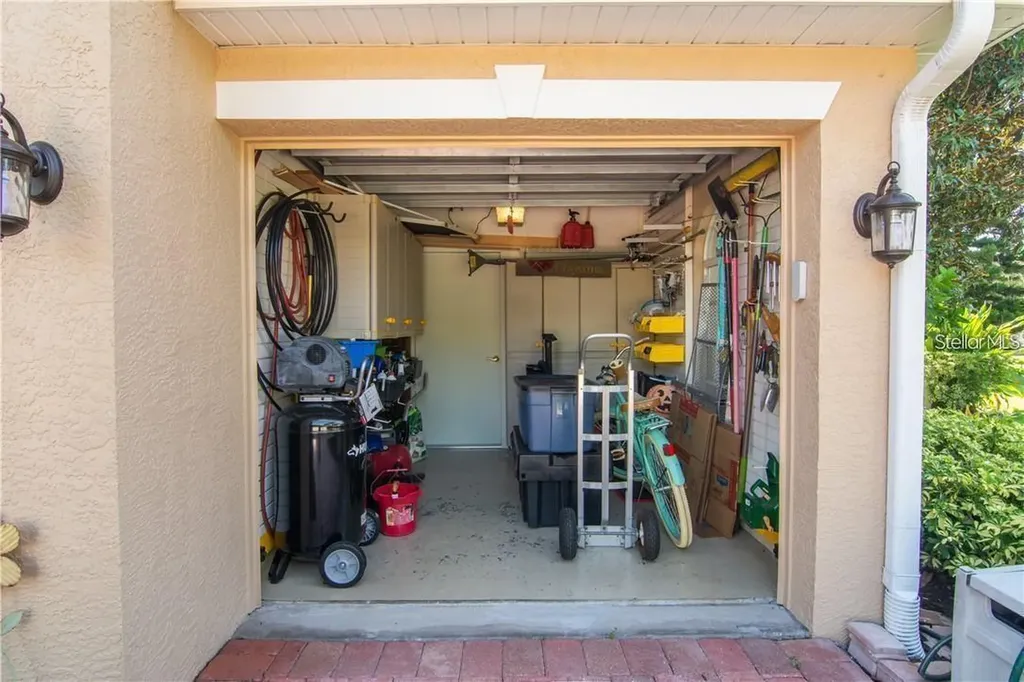 5125 Magnolia Pond Drive Sarasota FL 34233