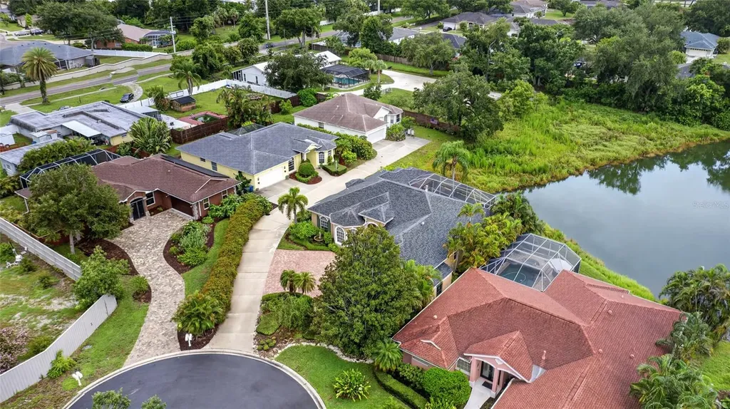 5125 Magnolia Pond Drive Sarasota FL 34233