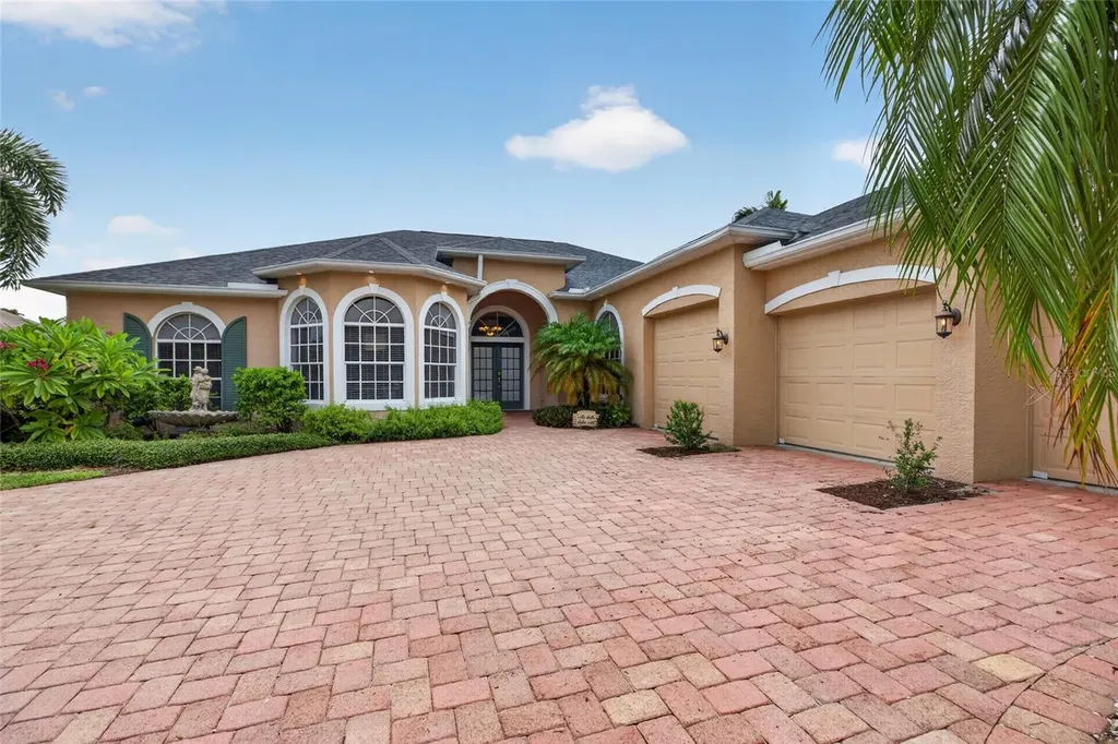5125 Magnolia Pond Drive Sarasota FL 34233