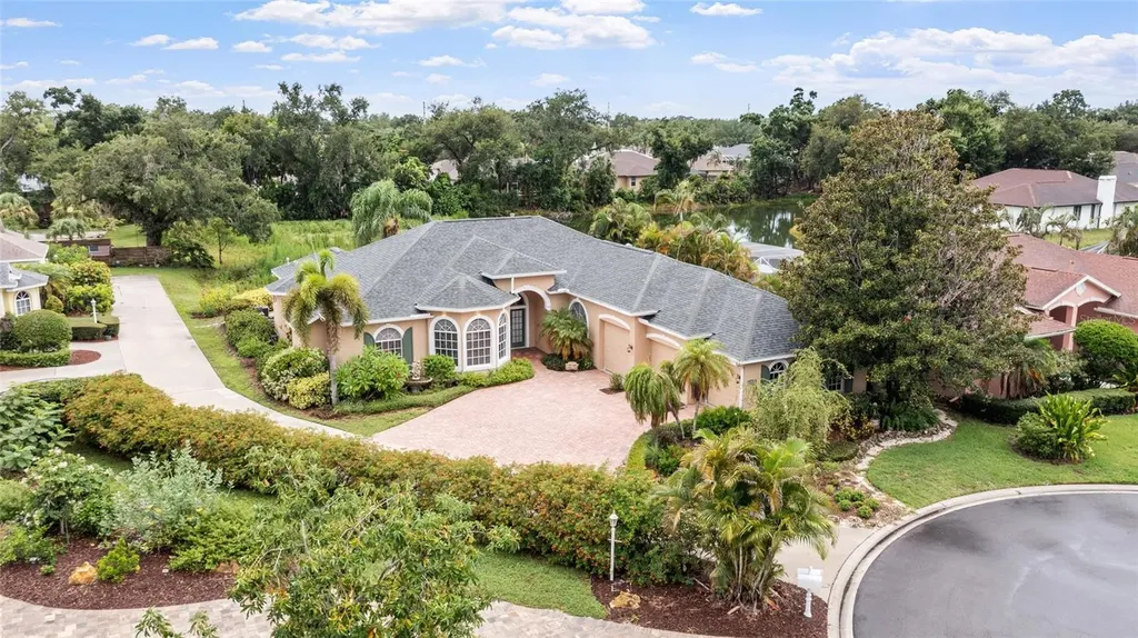 5125 Magnolia Pond Drive Sarasota FL 34233