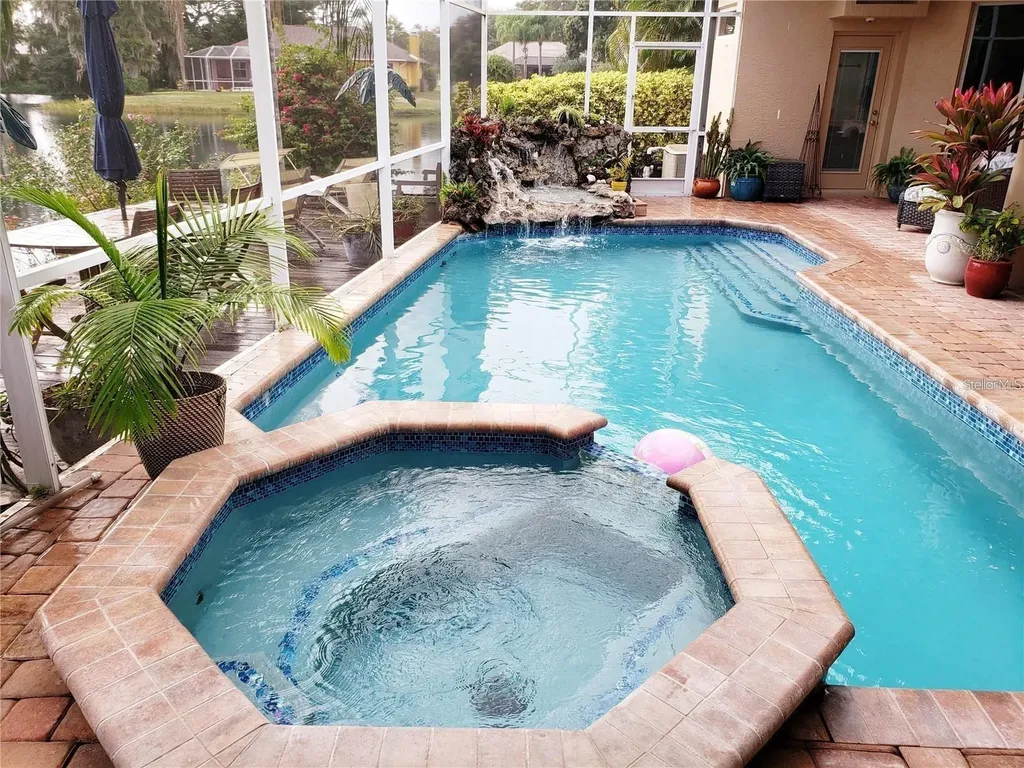 5125 Magnolia Pond Drive Sarasota FL 34233