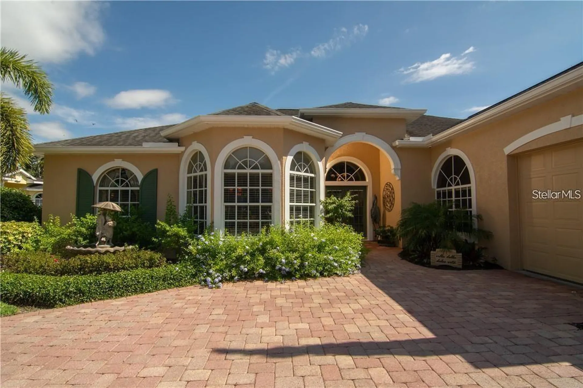 5125 Magnolia Pond Drive Sarasota FL 34233